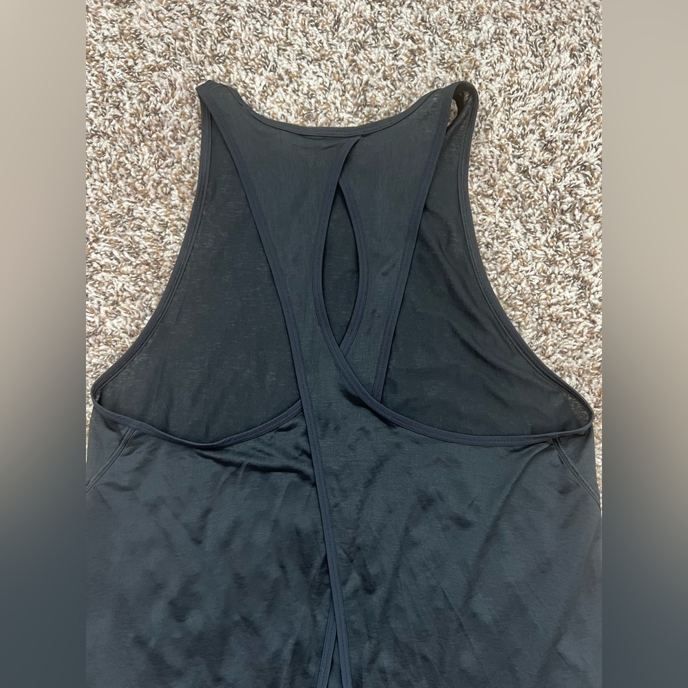 Lululemon Black Racerback Tank Top Split Back Lightweight Size Small (0705) - Picture 3 of 10